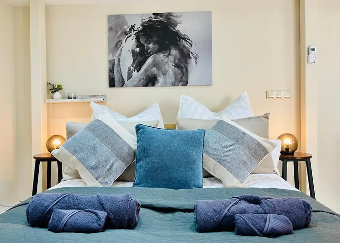 Moondayhomes - Toplocation I 4Persons I Gallery Maisonette Boutique Pera